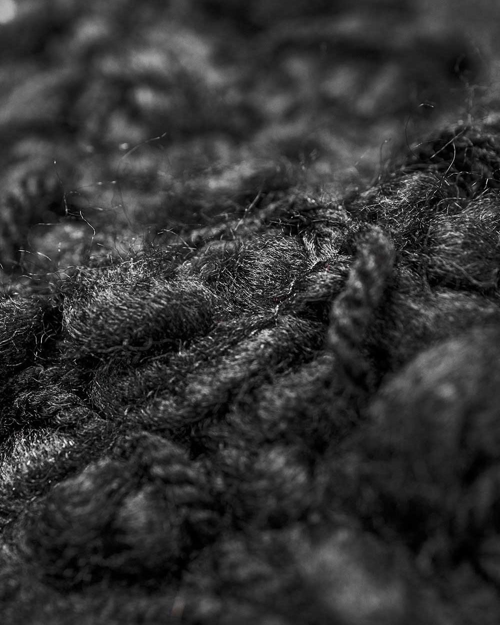 Black Unisex Fiber Bond Winter Scarf - Image 6