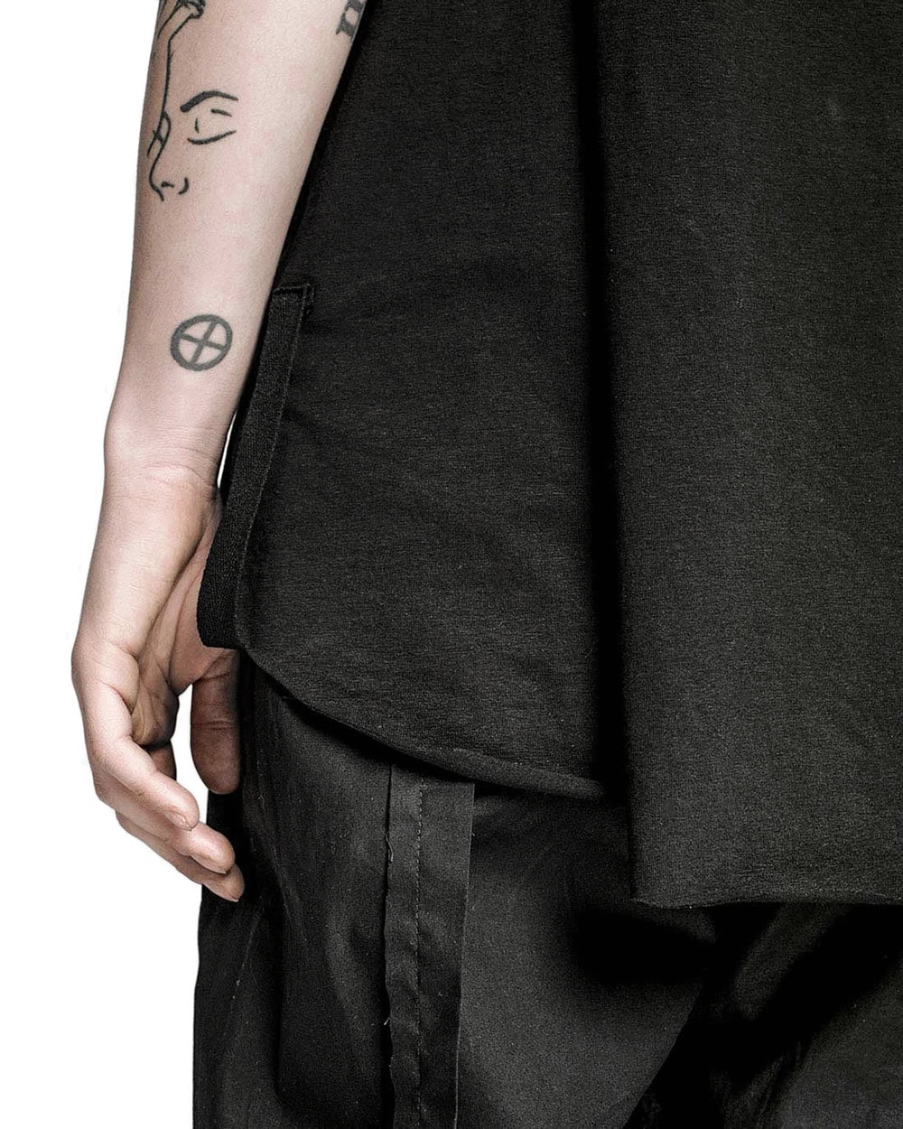 MINOAR - Layered Loose T-shirt, Men's black cotton T-shirt with layered construction - 7
