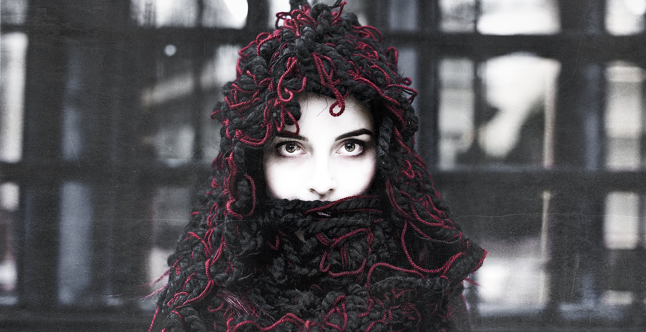 Lifestyle | Women’s Fiber Silhouettes