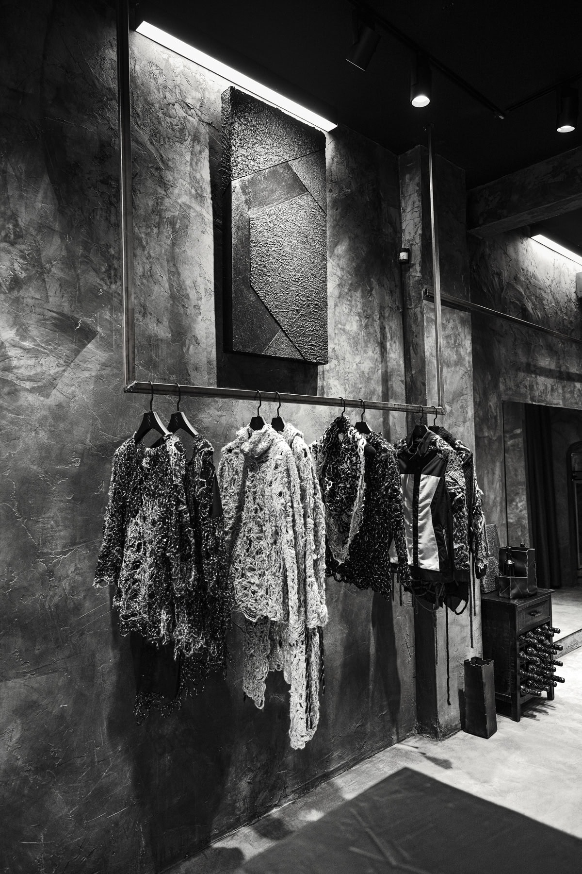 minoar-clothing-flagship-concept-store (14)