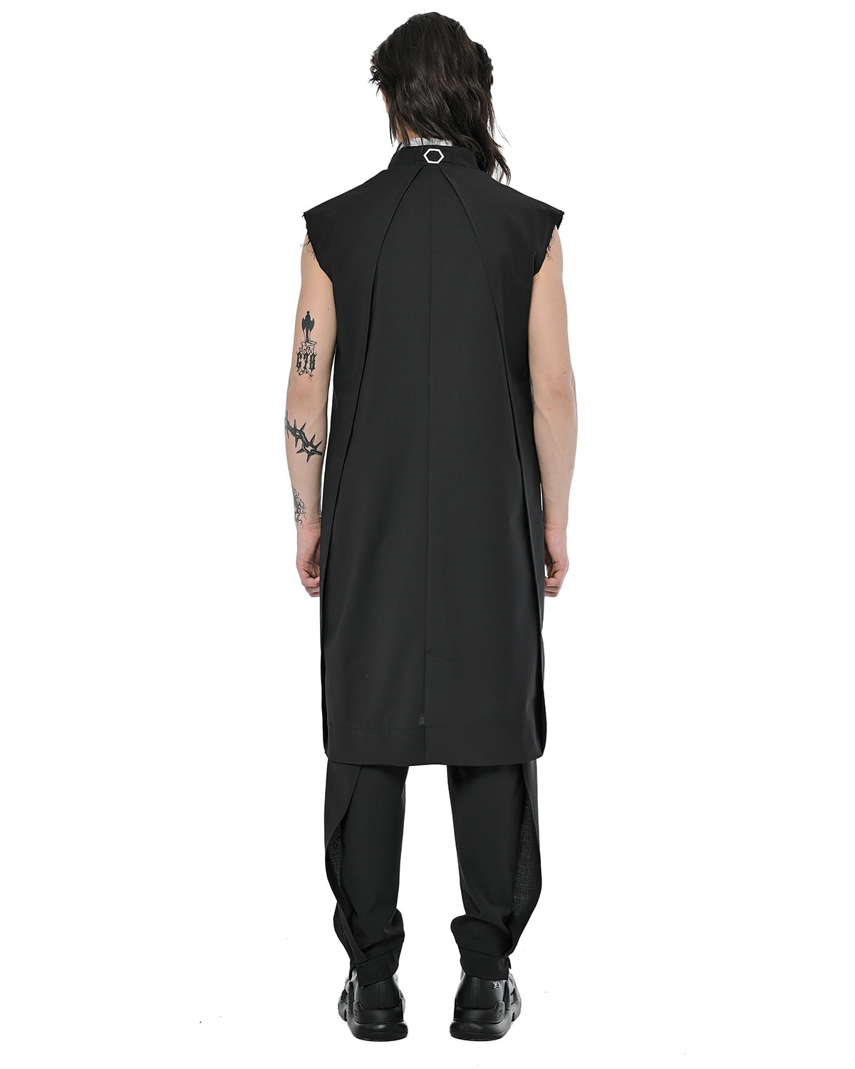 Linear Trigon Layers Vest - Image 6