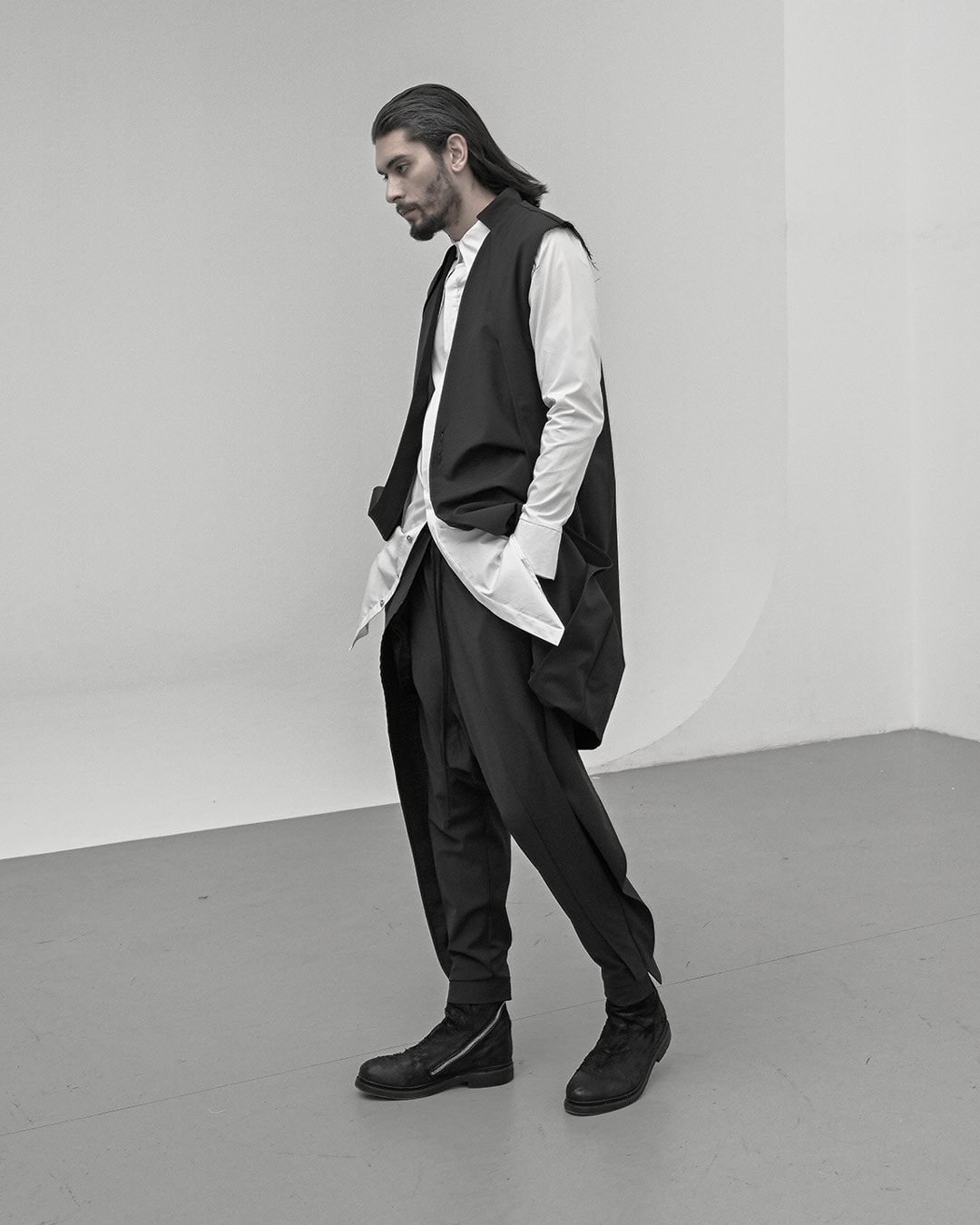 Trigon Black Layers Volume Pants - Image 7