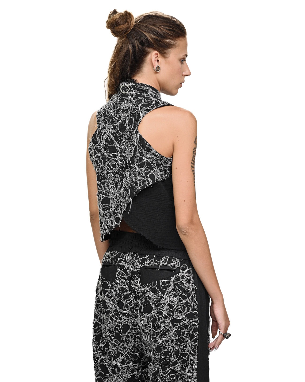 Contrast Angle Construct Vest - Image 7