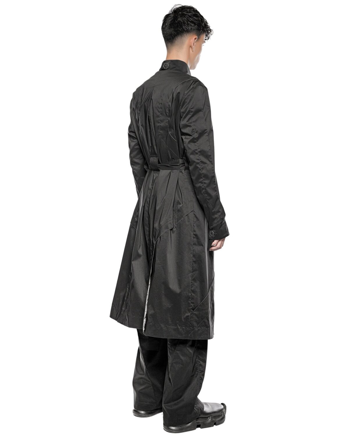 MINOAR - Gravity Deconstruct Trench Coat, Men's black cotton coat with multi-panel construction - 4