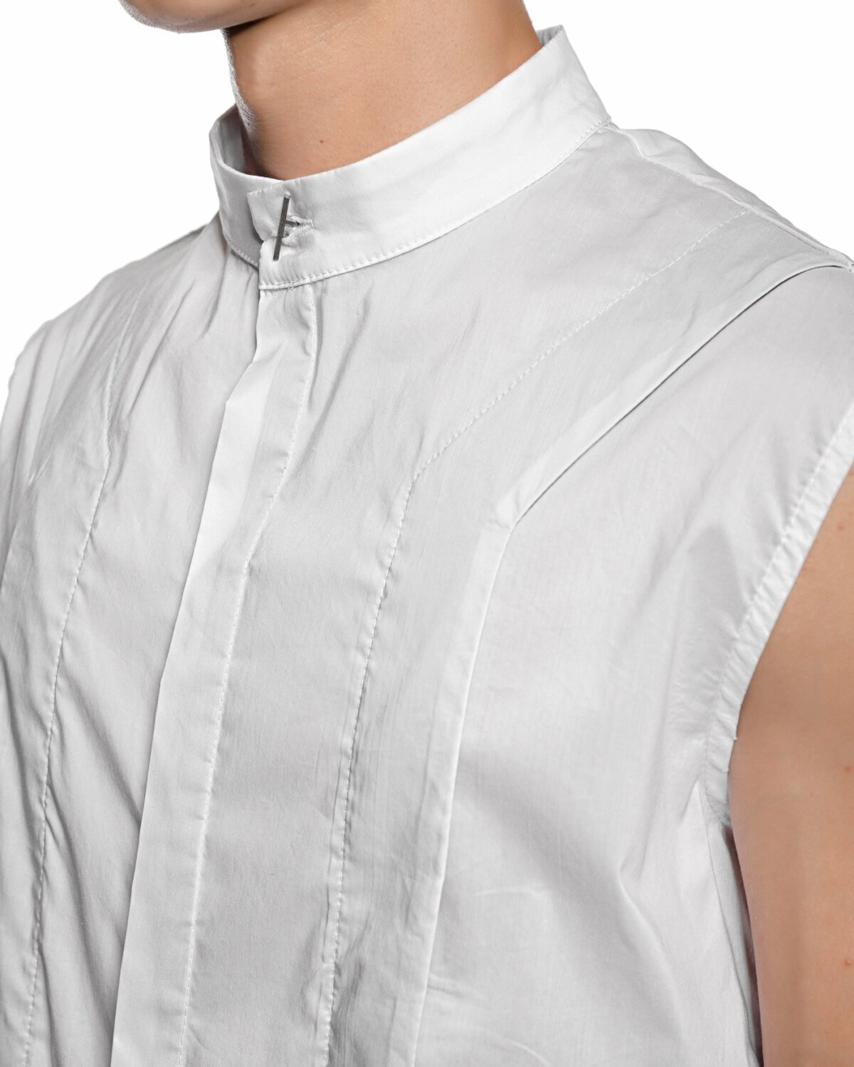 MINOAR - Gravity Layers Sleveeless Shirt, Men's white cotton shirt with multi-panel construction - 6