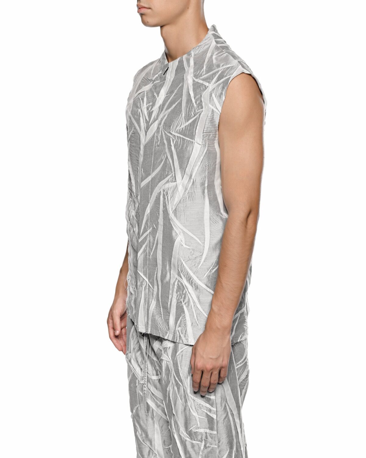 MINOAR - Diffuse Crushed Sleeveless Shirt, Men's white lyocell shirt with Crushed texture - 4