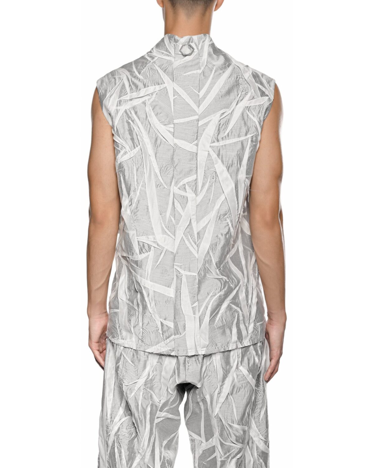 MINOAR - Diffuse Crushed Sleeveless Shirt, Men's white lyocell shirt with Crushed texture - 3