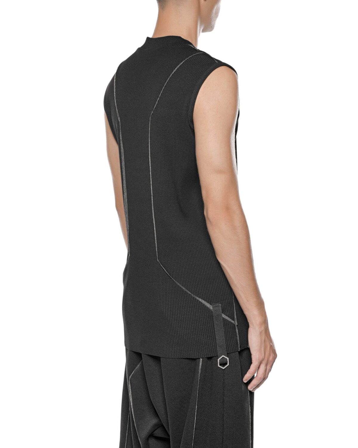 MINOAR - Cluster External Seam Sleeveless Top, Men's black cotton top with external seam detail - 5