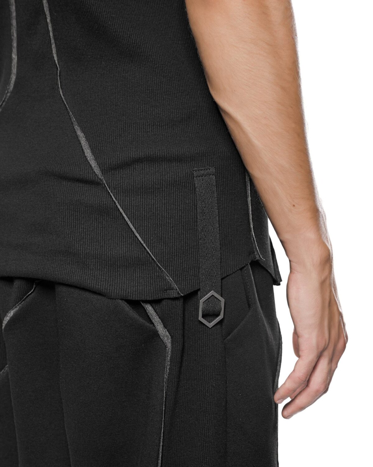 MINOAR - Cluster External Seam Tank Top, Men's black cotton top with external seam detail - 6
