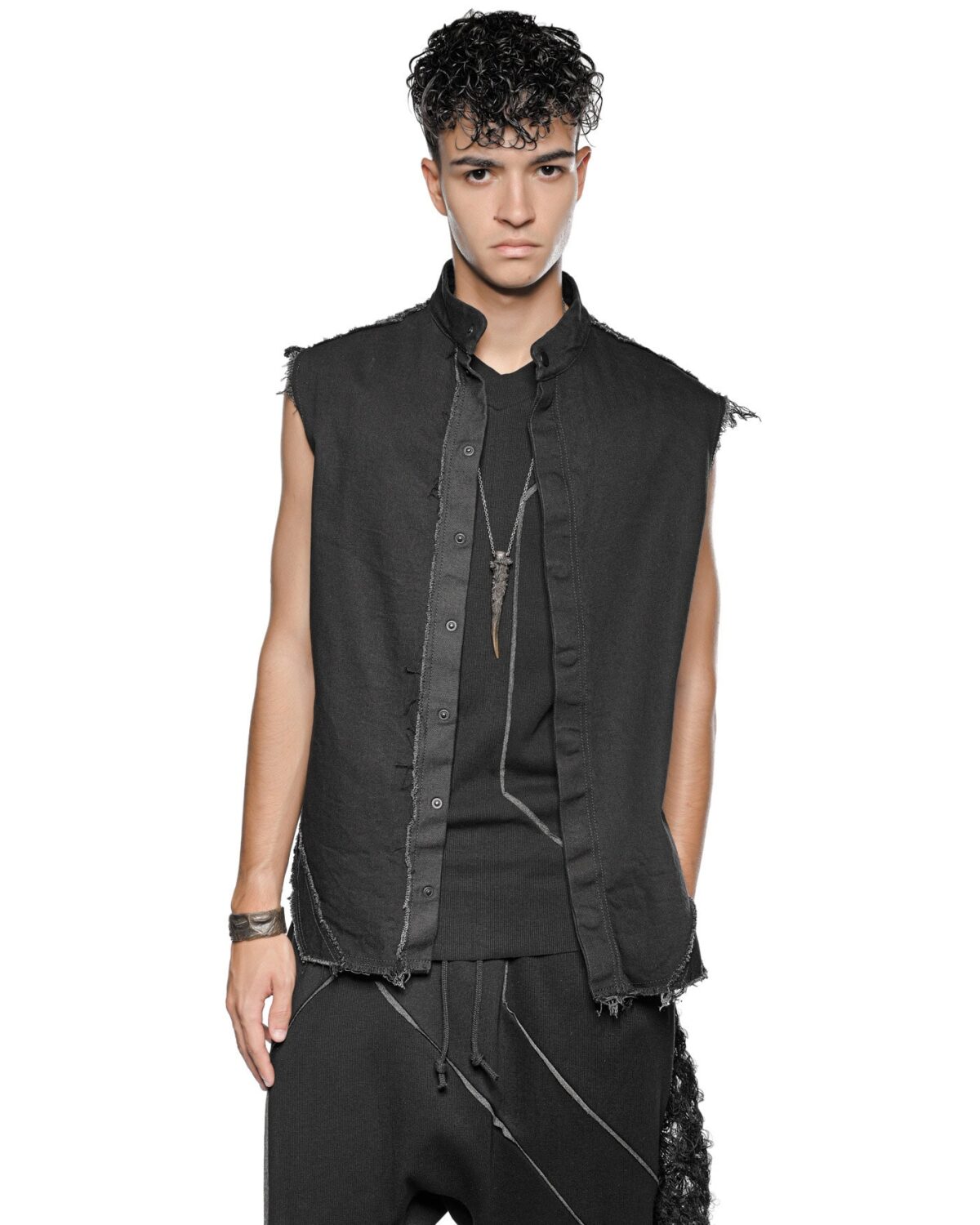 MINOAR - Cluster External Seam Tank Top, Men's black cotton top with external seam detail - 7