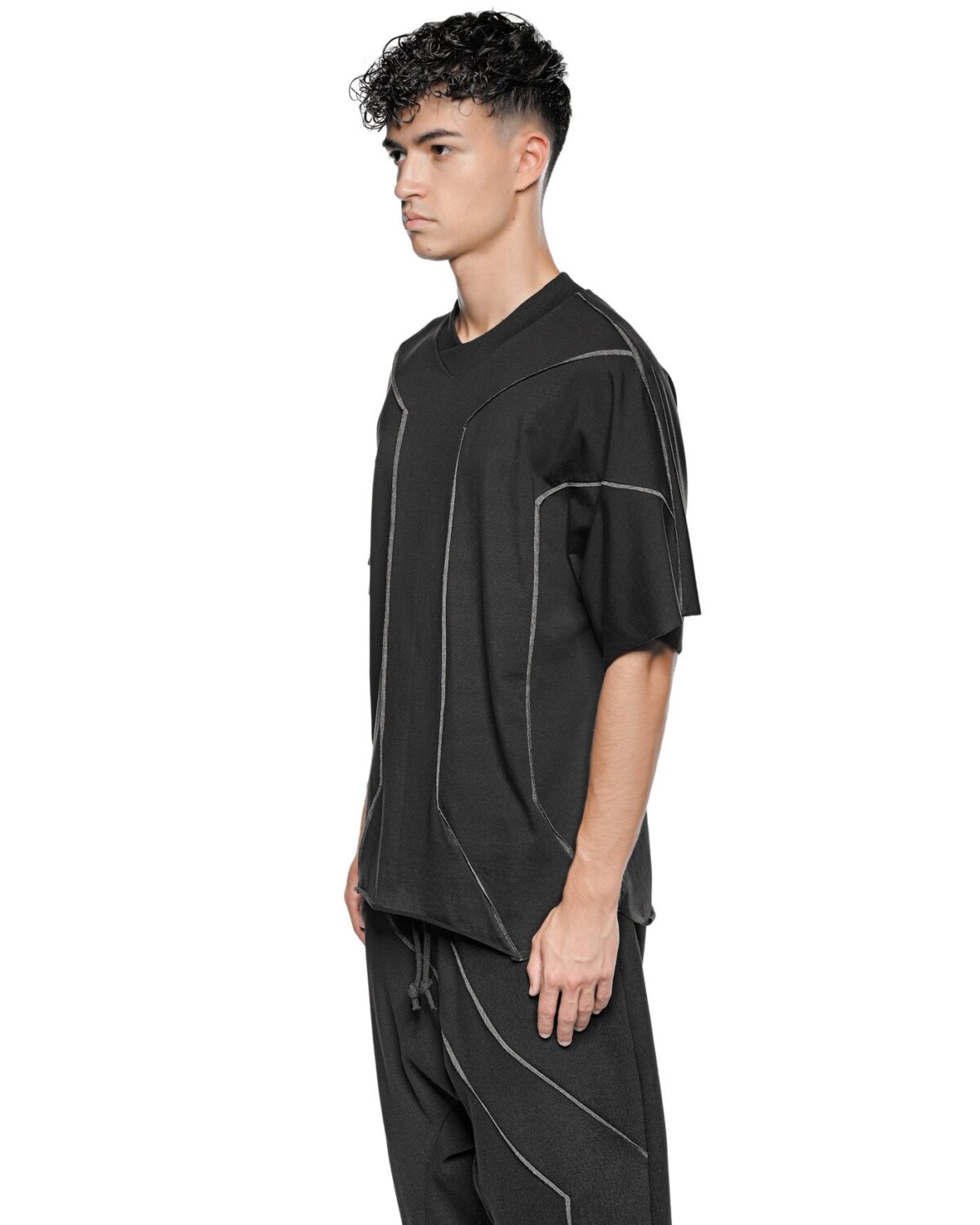 MINOAR - Cluster Oversize Loose T-shirt, Men's black cotton T-shirt with external seam detail - 4