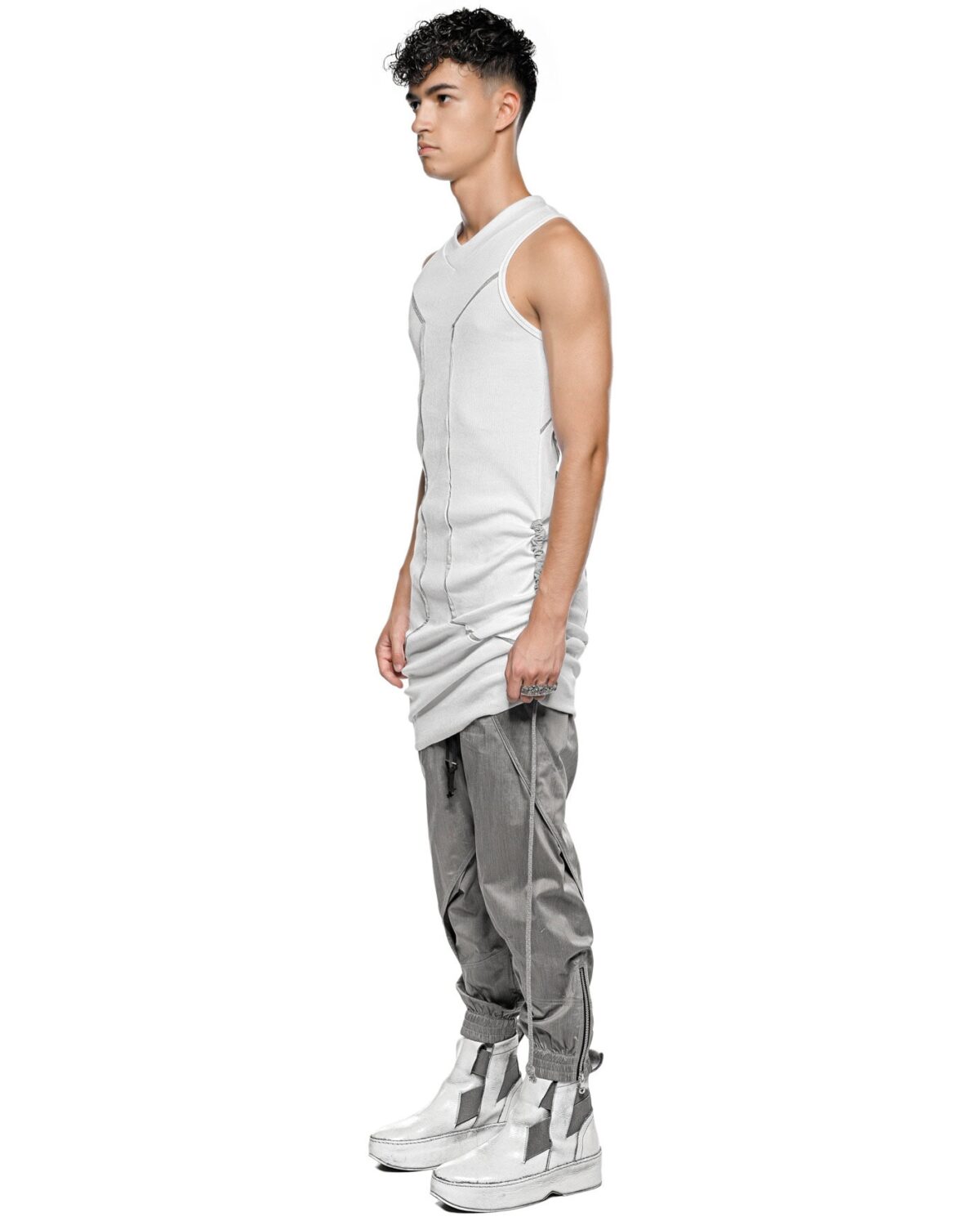 MINOAR - Cluster Adjustable Long Tank Top, Men's white cotton top with external seam detail - 4