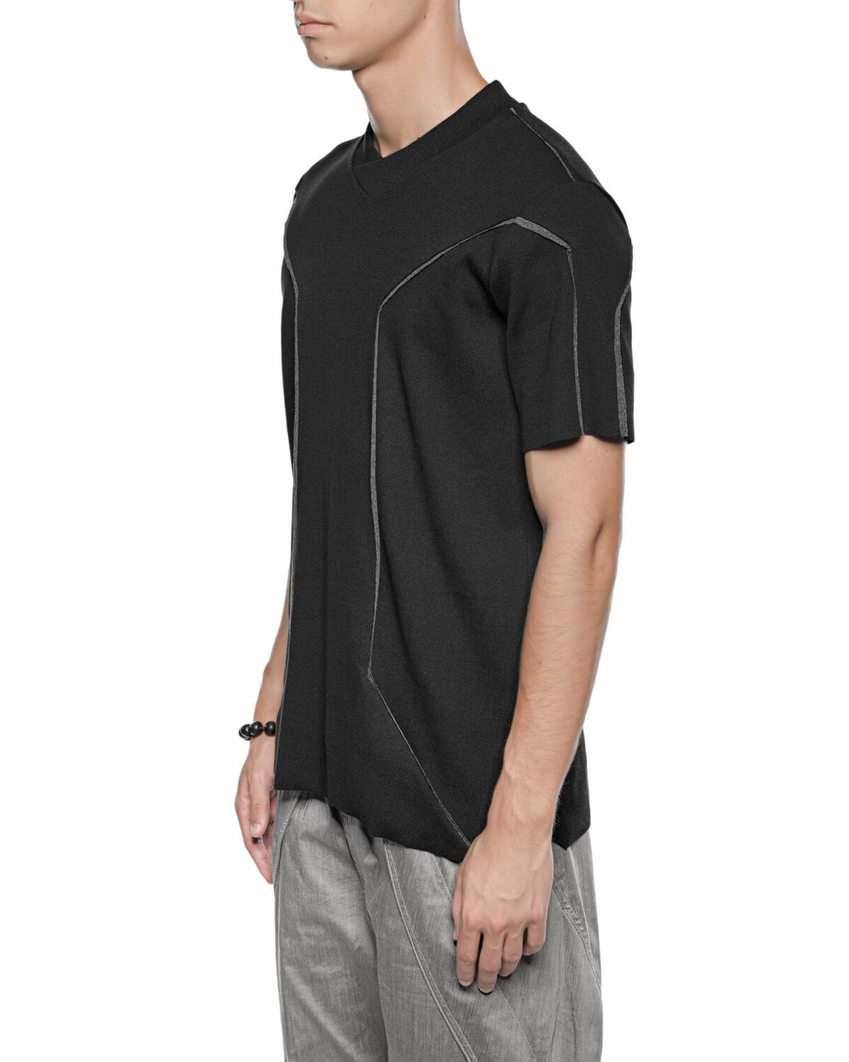 MINOAR - Cluster External Seam T-shirt, Men's black cotton T-shirt with external seam detail - 4