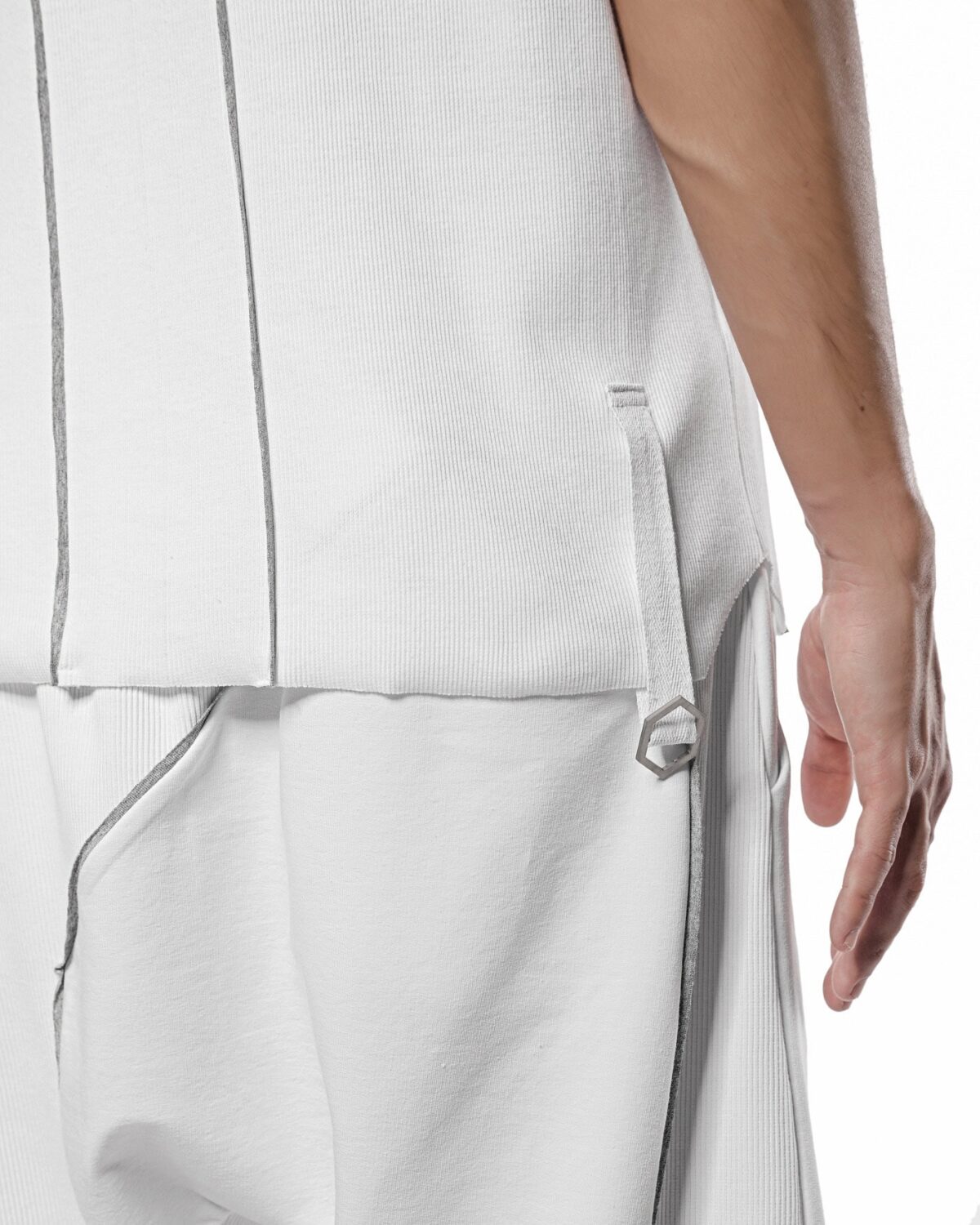 MINOAR - Cluster External Seam T-shirt, Men's white cotton T-shirt with external seam detail - 7