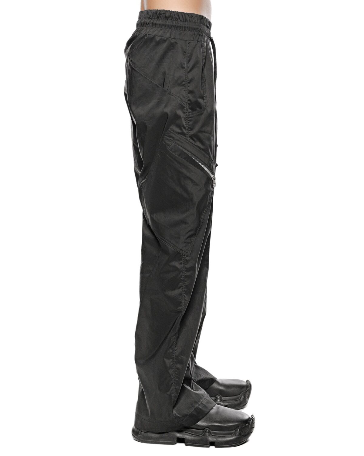 MINOAR - Gravity Flare Cargo Trousers, Men's black cotton trousers with diagonal welt pockets - 6