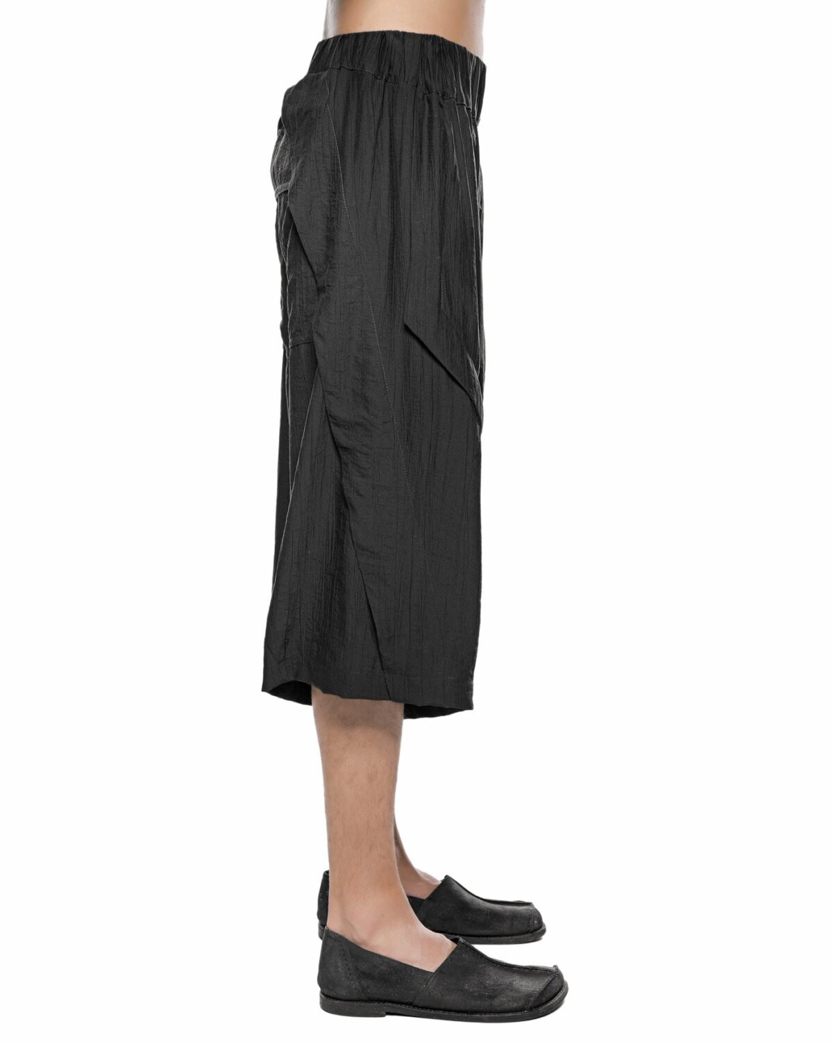 MINOAR - Array Loose Crop Panel Pants, Men's black viscose pants with drop-crotch silhouette - 6