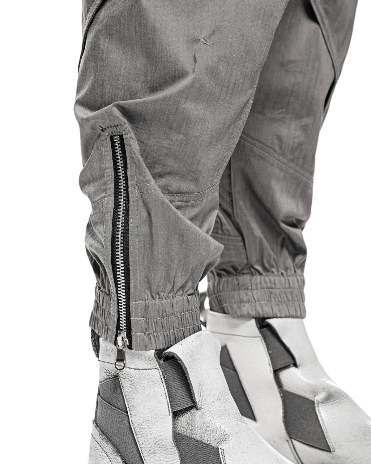 MINOAR - Stellar Cargo Tech Trousers, Men's grey cotton trousers with tapered silhouette - 7