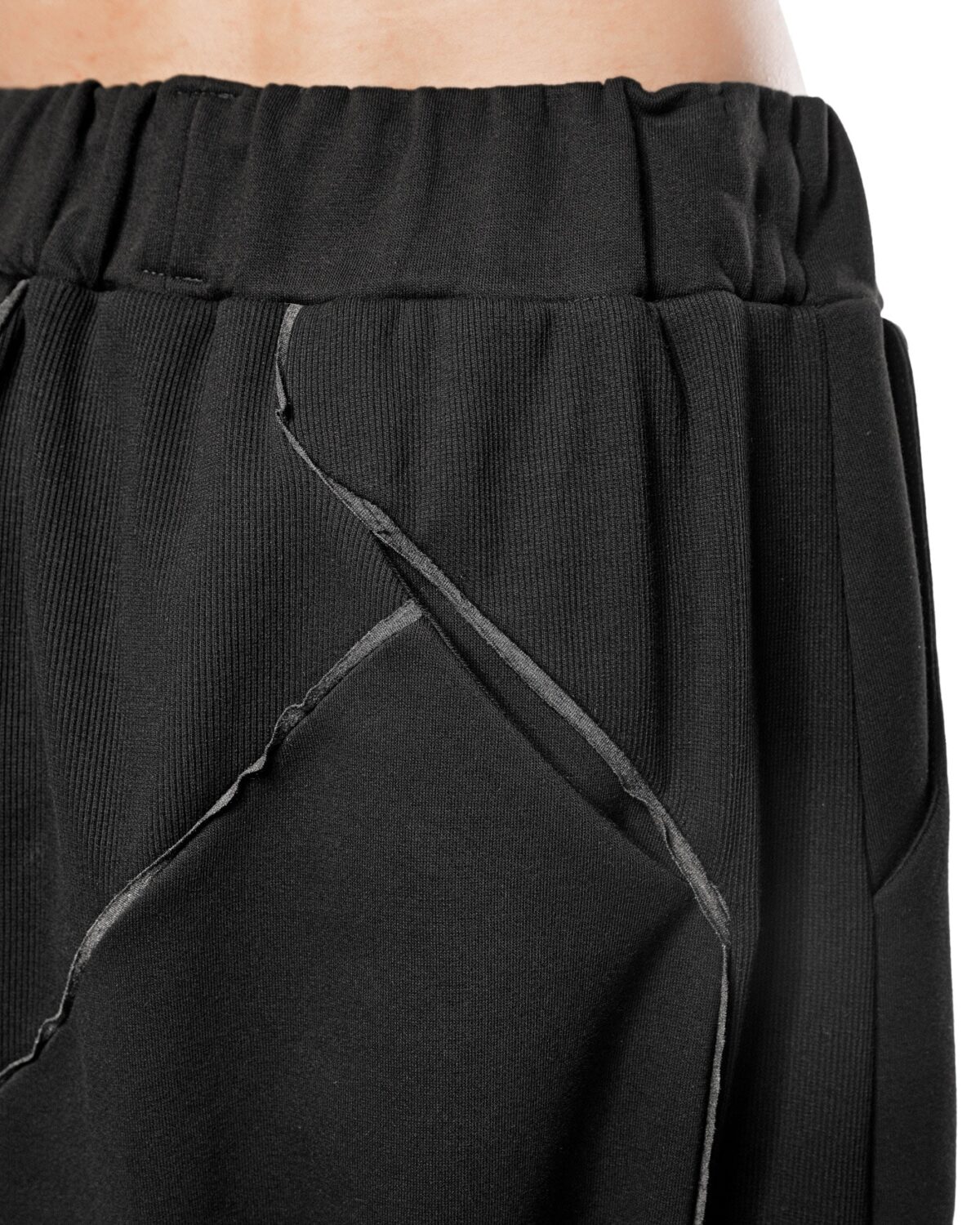 MINOAR - Cluster Panel Drop Crotch Shorts, Men's black cotton shorts with drop-crotch silhouette - 9