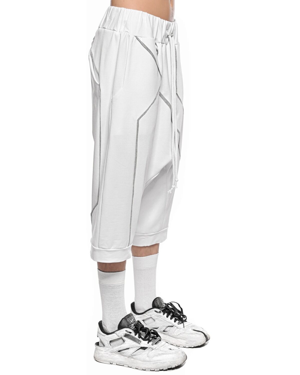 MINOAR - Cluster Panel Drop Crotch Shorts, Men's white cotton shorts with drop-crotch silhouette - 4