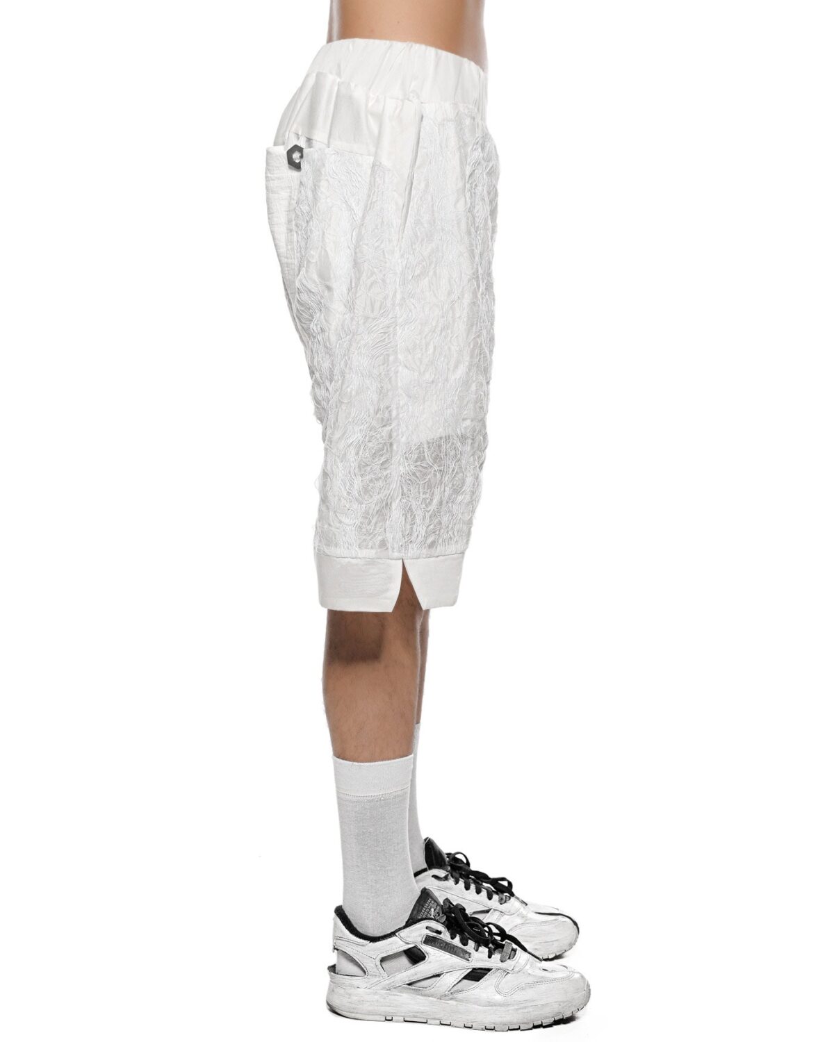 MINOAR - Filamentous Shell Wide Shorts, Men's white cotton shorts with Fiber-Bond texture - 6