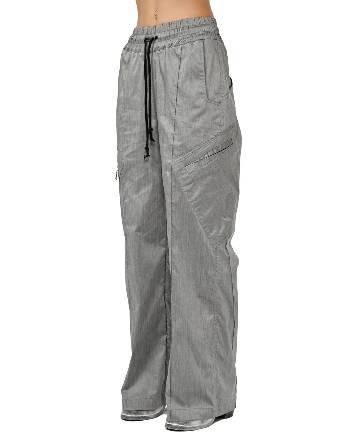 MINOAR - Inox Flare Cargo Trousers, Women's grey cotton trousers with diagonal welt pockets - 3