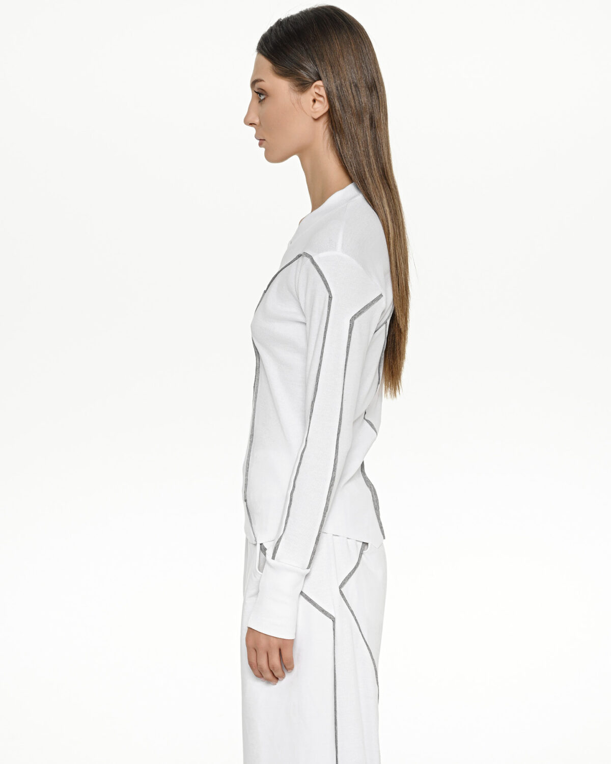 MINOAR - Cluster Long sleeve T-shirt, Women's white cotton long sleeve T-shirt with external seam detail - 5
