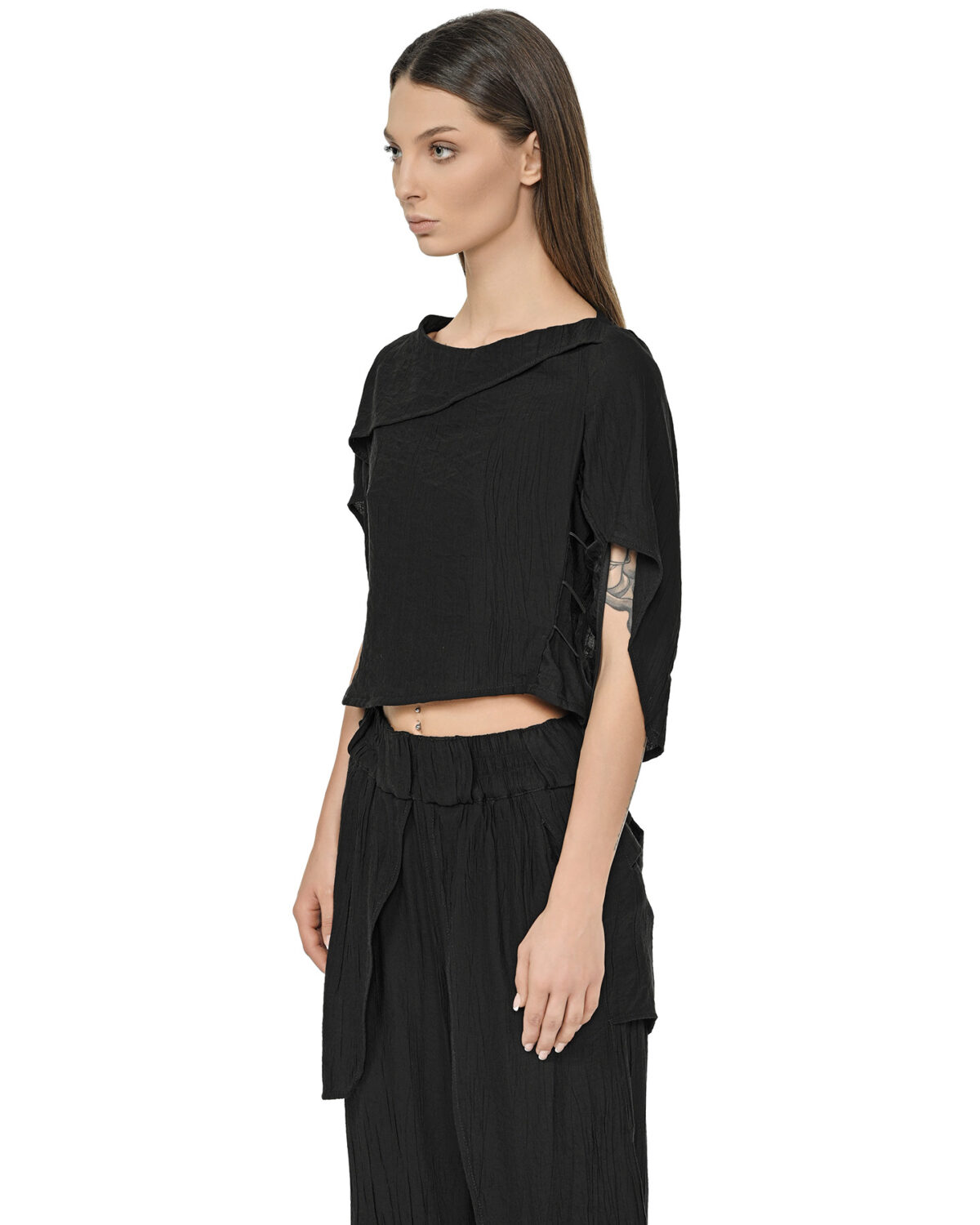 MINOAR - Array Wrinkled Straps Top, Women's black viscose top with layered construction - 3
