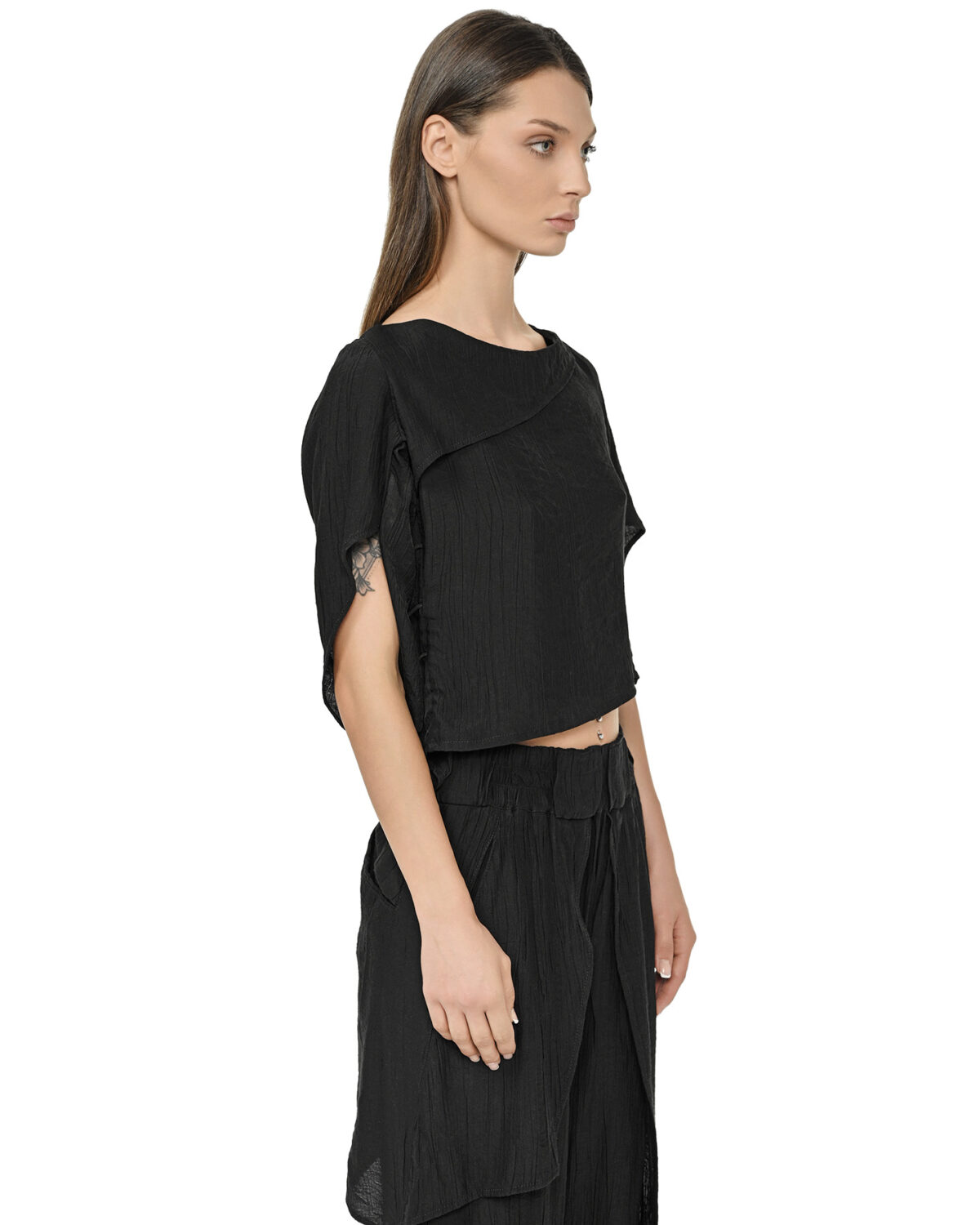 MINOAR - Array Wrinkled Straps Top, Women's black viscose top with layered construction - 5