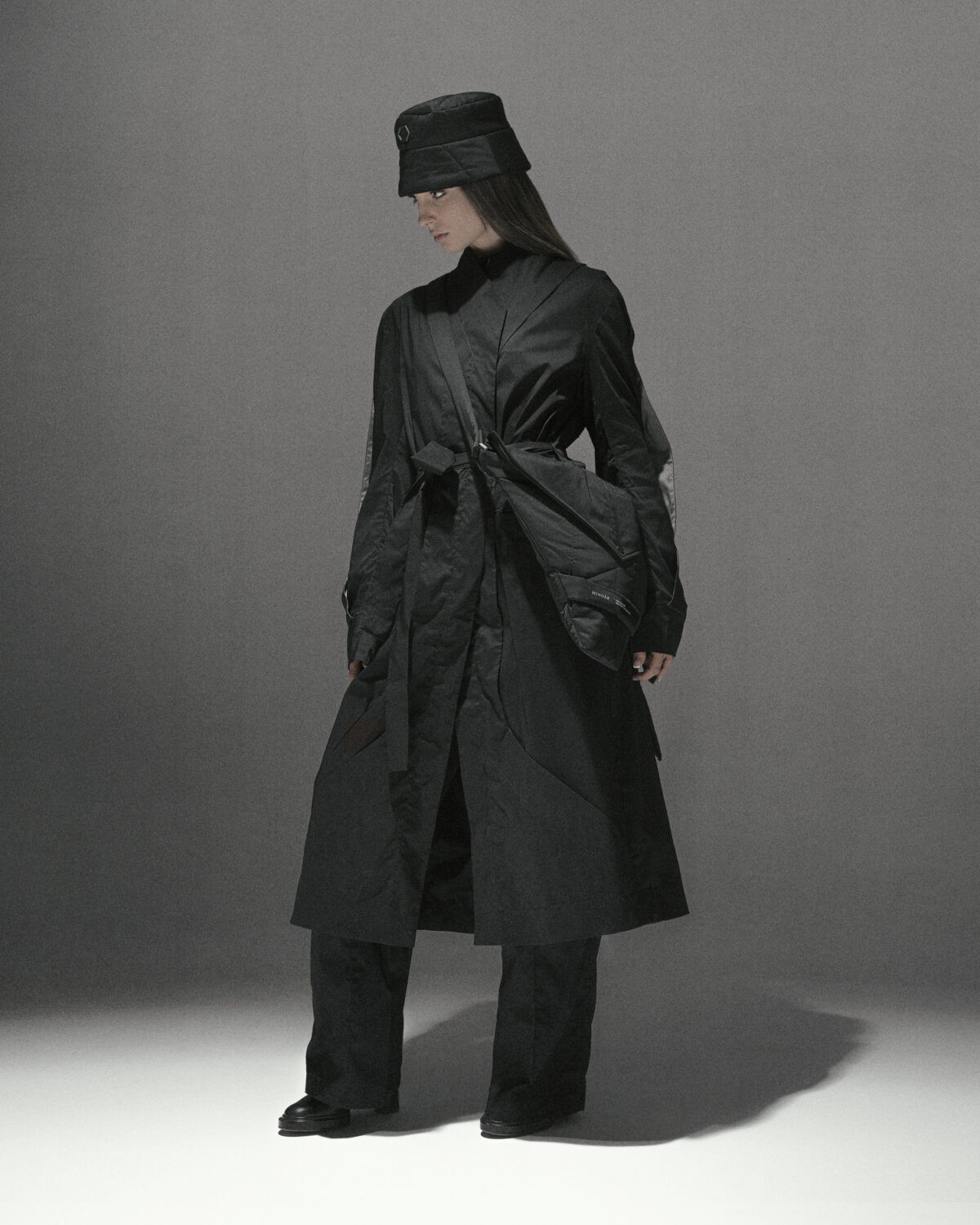 MINOAR - Gravity Deconstruct Trench Coat, Women's black cotton coat with multi-panel construction - 7