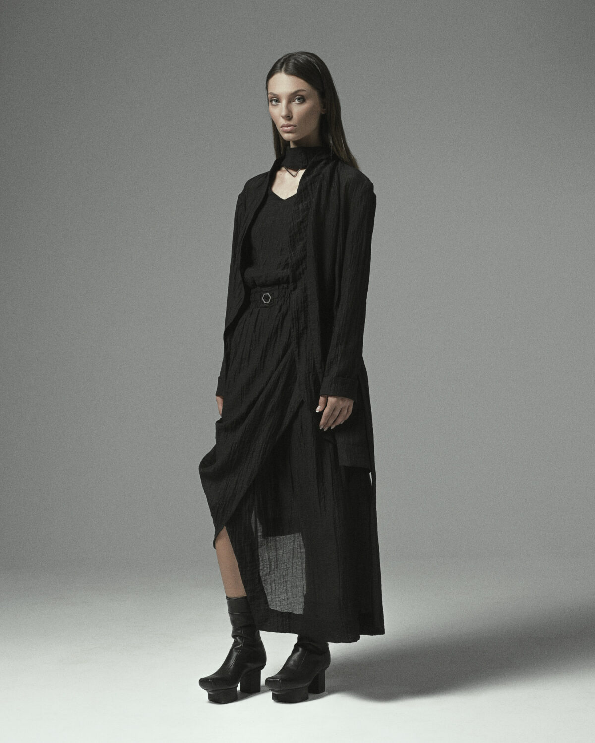 MINOAR - Wrinkled Parallax Soft Coat - 9