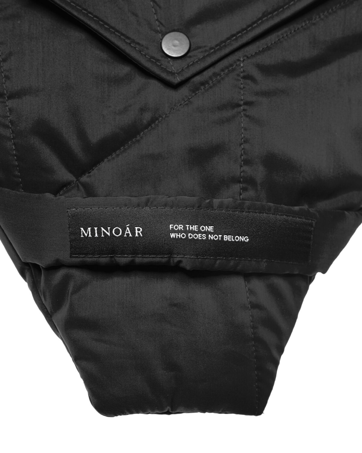 MINOAR - Gravity Shoulder Clutch Bag, Unisex black cotton bag with detachable belt strap - 4