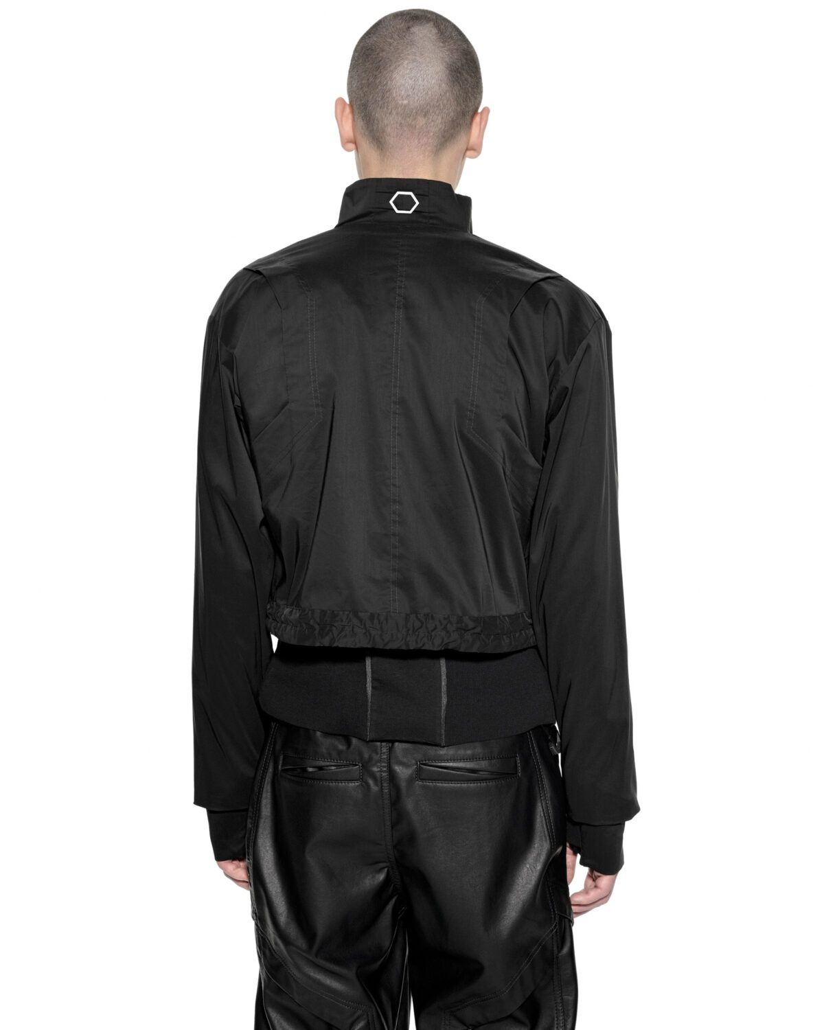 MINOAR - Stellar Tech Crop Jacket, Men's black cotton jacket with thumb openings - 5