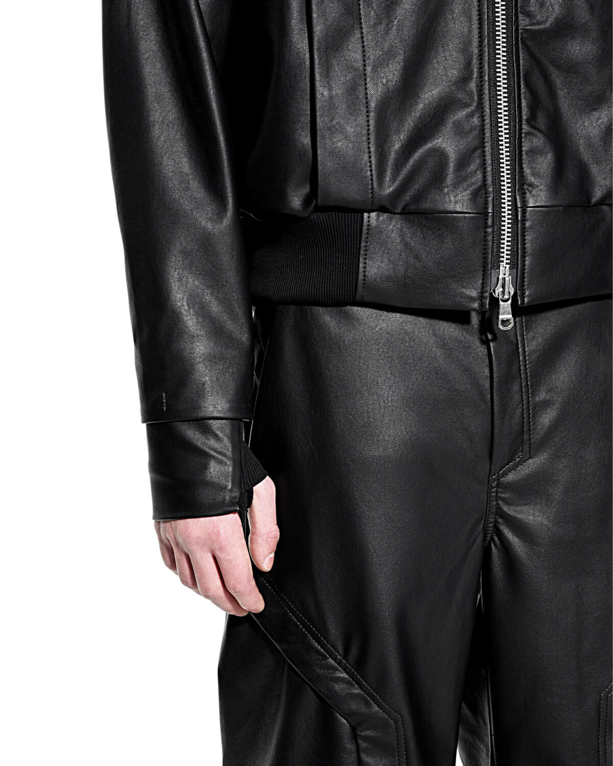 MINOAR - Apex Leather Segment Bomber Jacket, Men's black leather jacket with steel hardware detail - 13