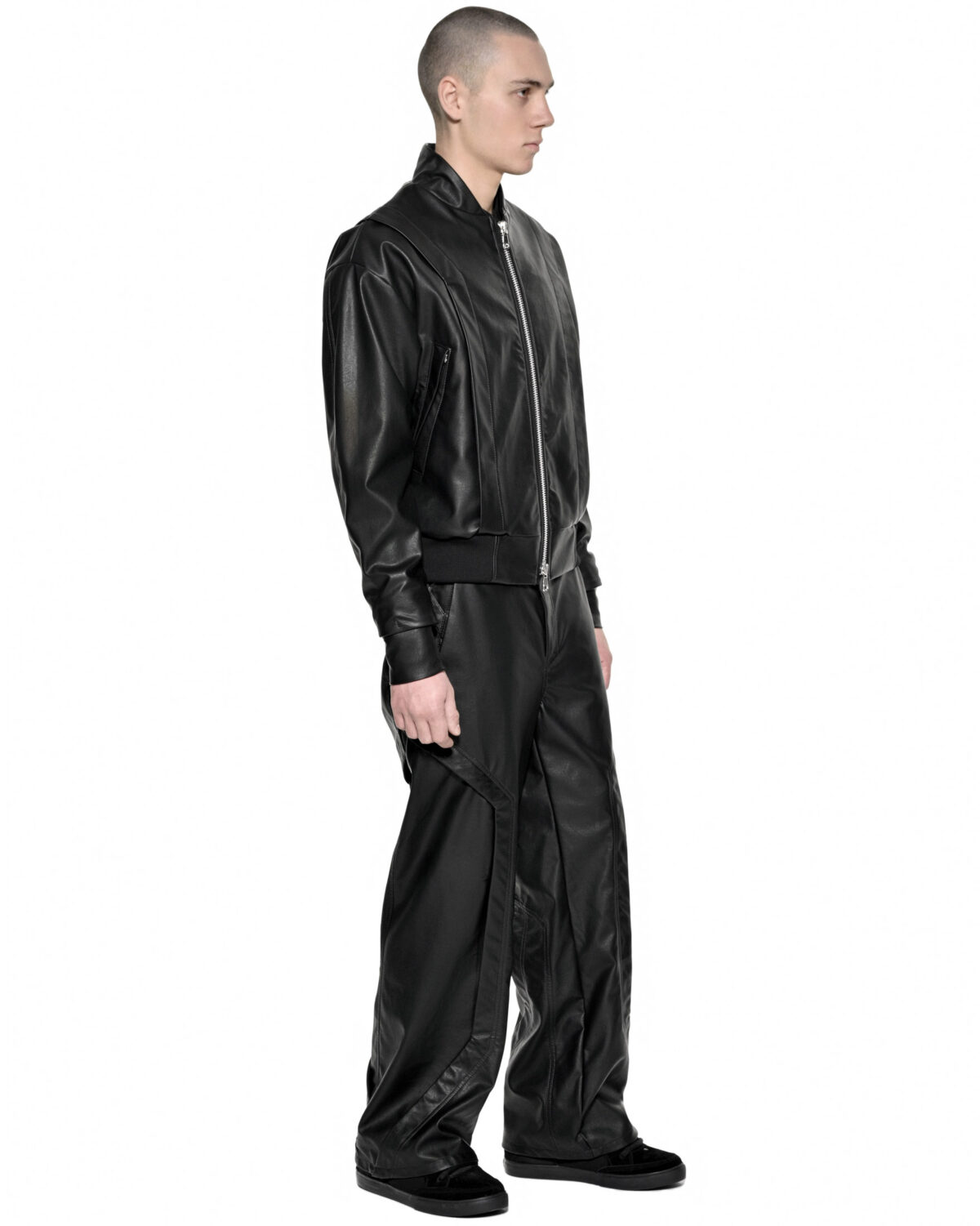 MINOAR - Apex Leather Segment Bomber Jacket, Men's black leather jacket with steel hardware detail - 10