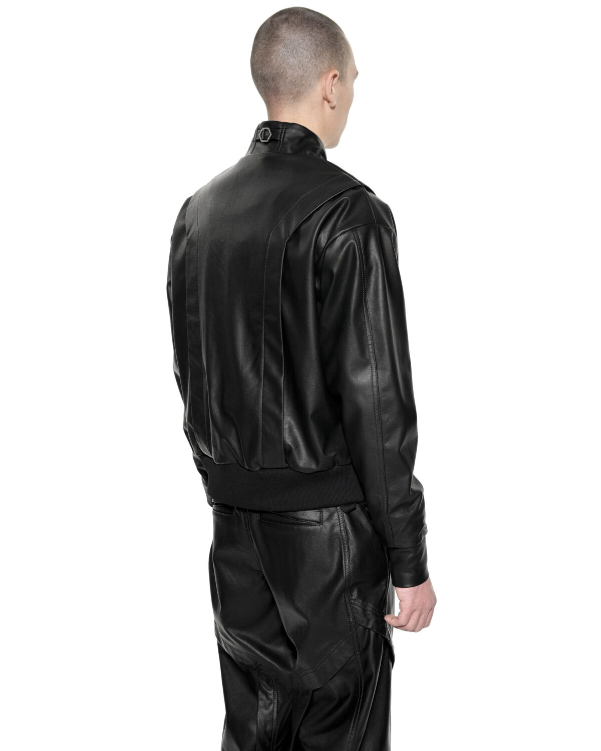 MINOAR - Apex Leather Segment Bomber Jacket, Men's black leather jacket with steel hardware detail - 7