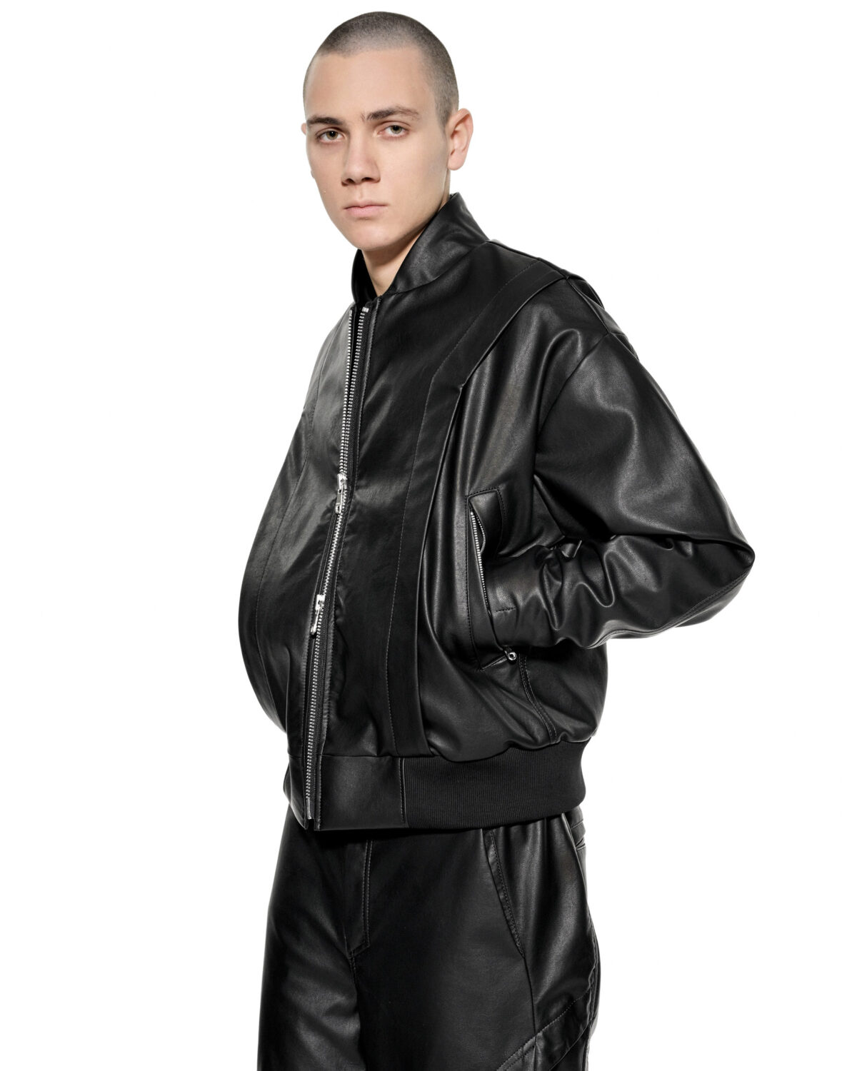 MINOAR - Apex Leather Segment Bomber Jacket, Men's black leather jacket with steel hardware detail - 8
