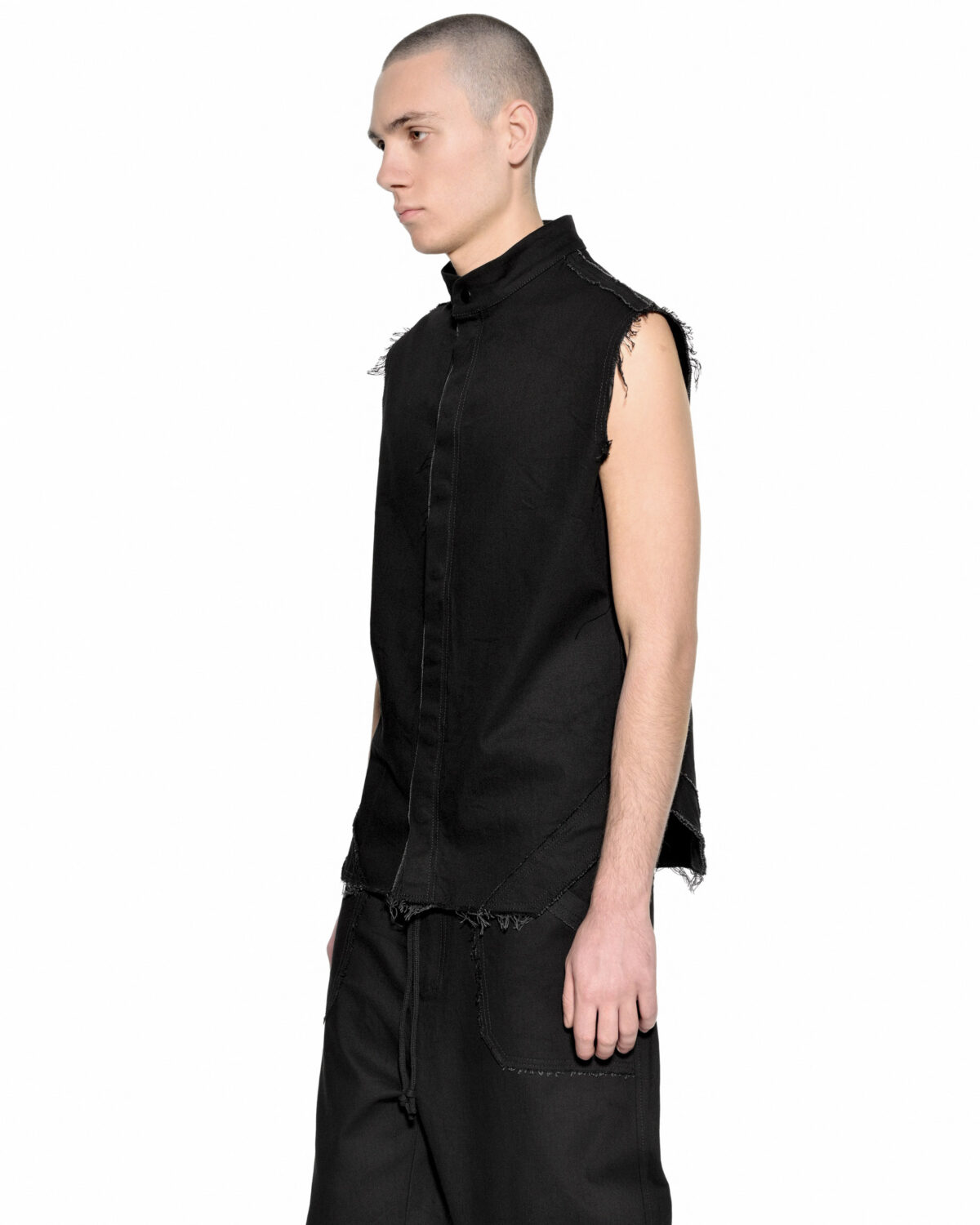 MINOAR - Fracture Sleeveless Denim Shirt, Men's black cotton shirt with raw frayed edges - 4