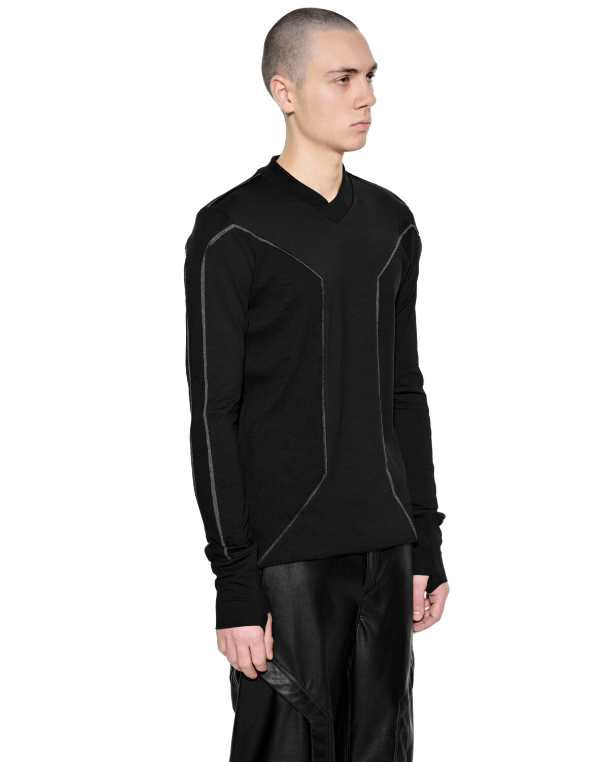 MINOAR - Cluster External Seam Longsleeve T-shirt, Men's black cotton longsleeve T-shirt with external seam detail - 3