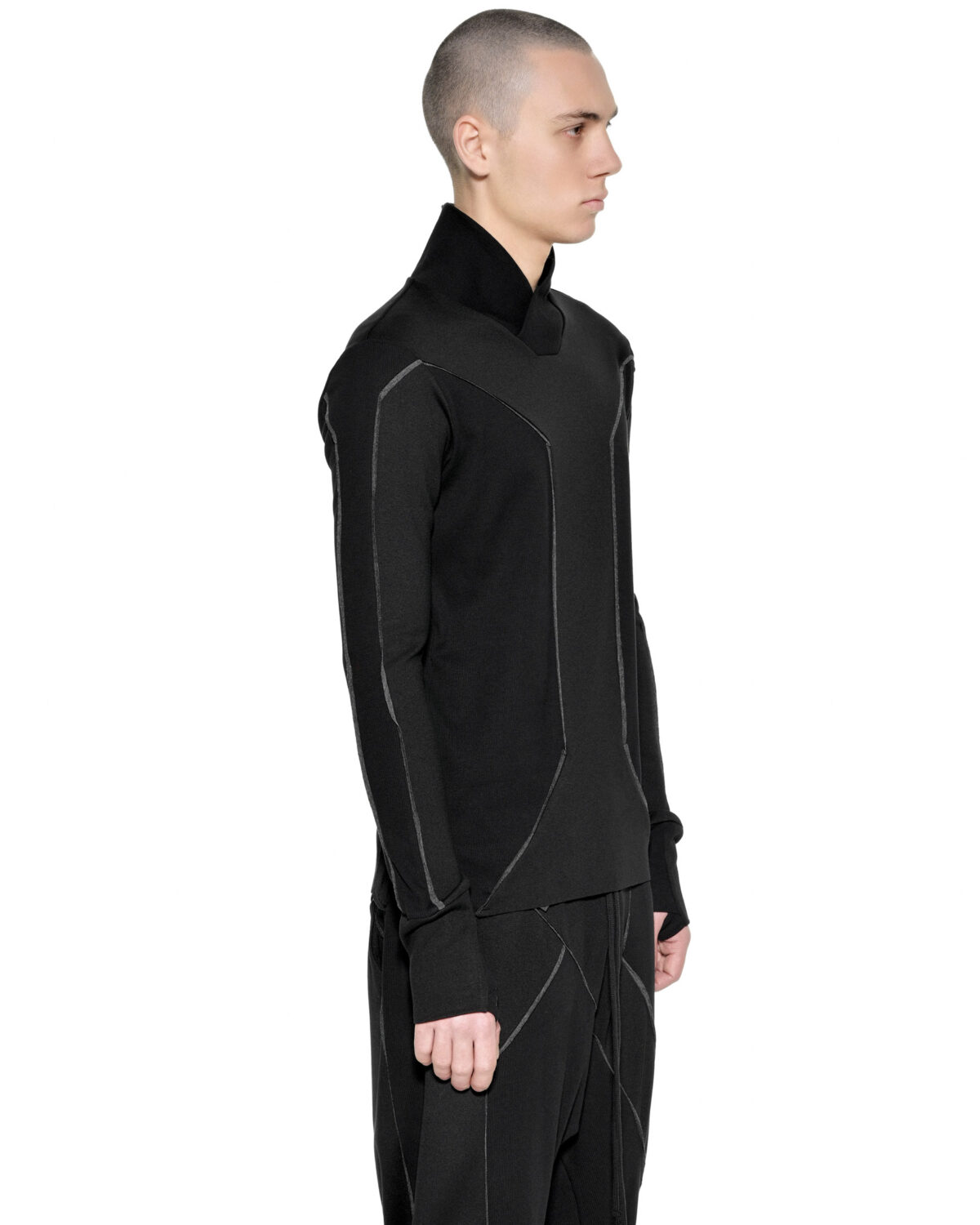 MINOAR - Cluster External Seam Collar Sweater, Men's black cotton sweater with external seam detail - 3