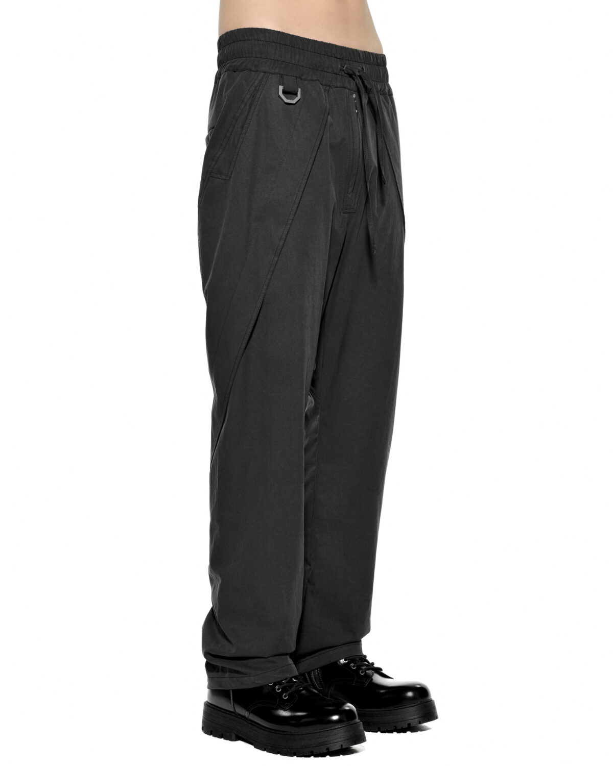 MINOAR - Dense Segment Layers Trousers, Men's black cotton trousers with diagonal panel construction - 3