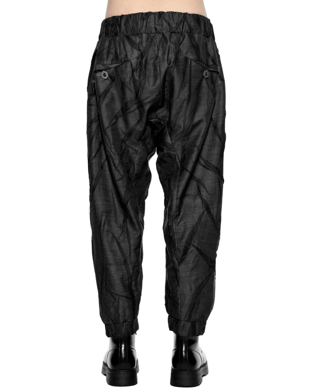 MINOAR - Diffuse Crushed Dark Pants, Men's black lyocell pants with diagonal welt pockets - 3