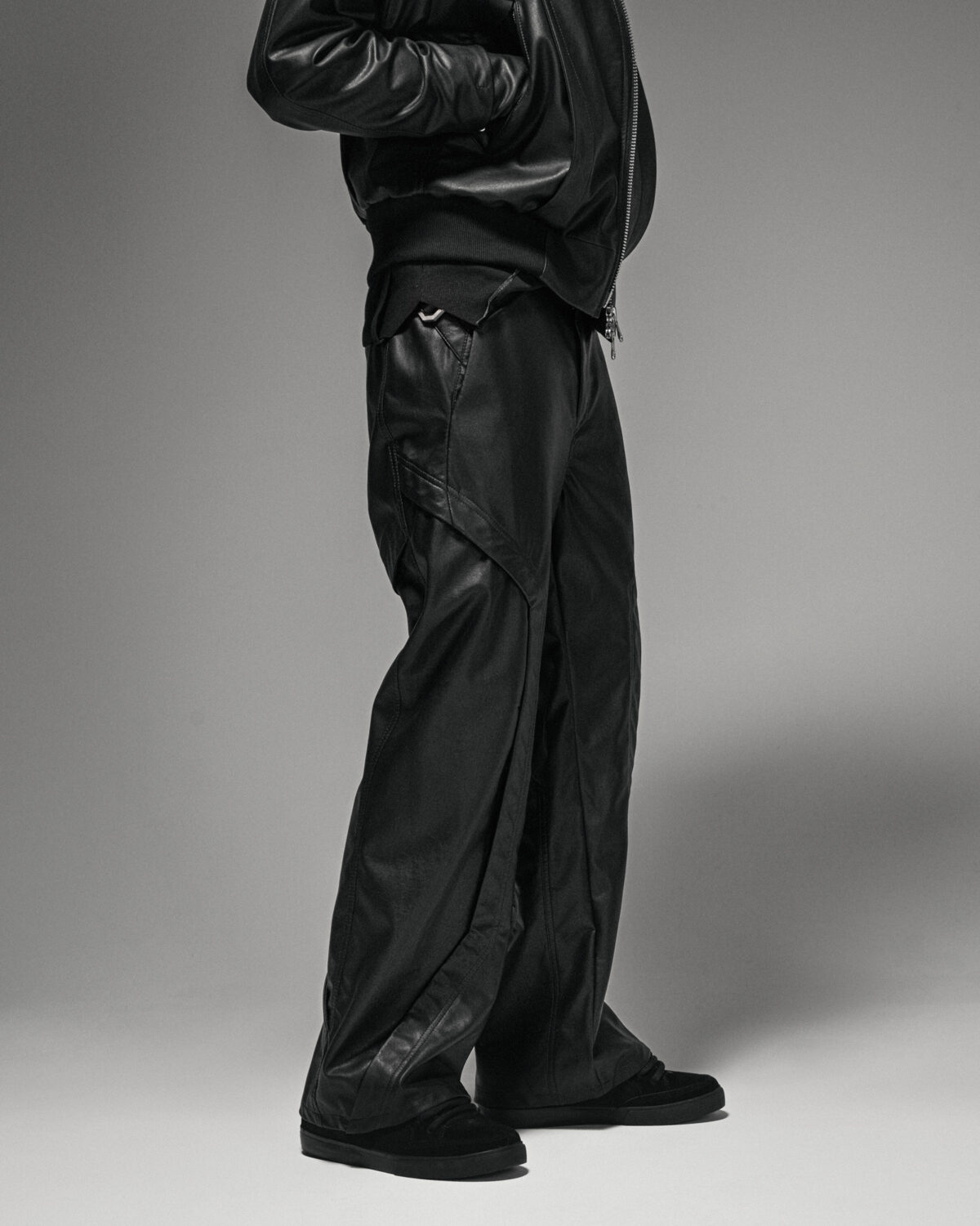 MINOAR - Apex Leather Segment Trousers, Men's black leather trousers with diagonal welt pockets - 8