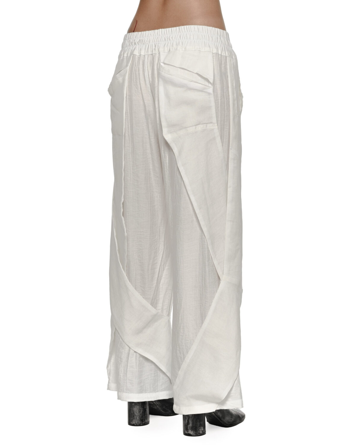 MINOAR - Pillar Loose Trousers, Women's white trousers with diagonal welt pockets - 5