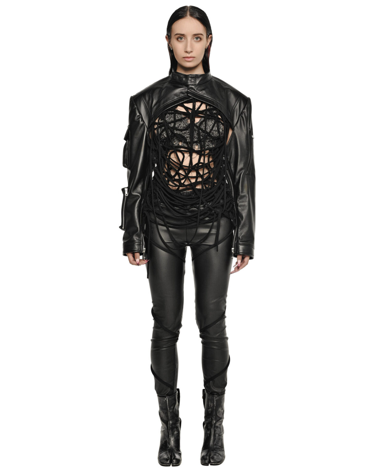MINOAR - Black Cotton Sleeves, Women's black leather sleeves with cargo pocket detail - 3