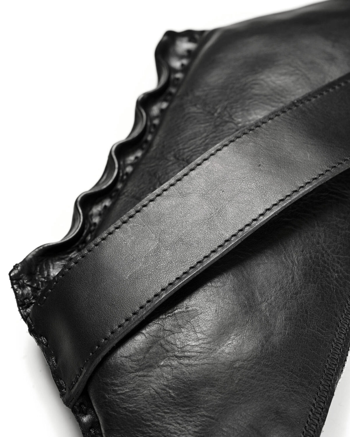MINOAR - Titan Knuckle Clutch Bag - 7