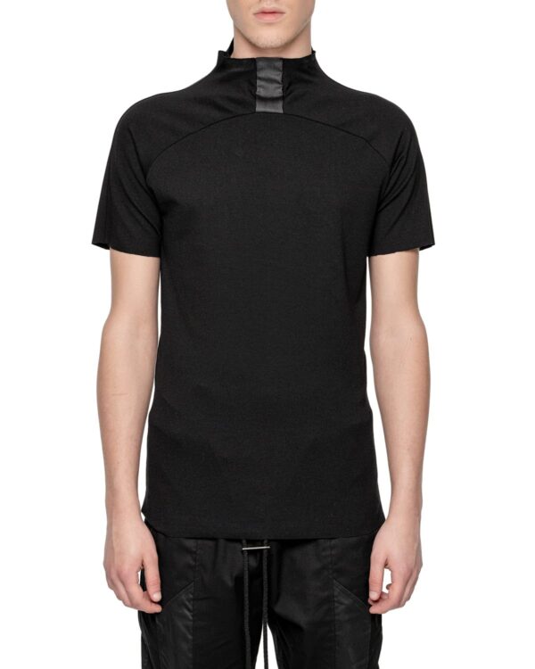 MINOAR - Charge Collar Construct T-Shirt, Men's black cotton T-shirt with multi-segment construction - 1