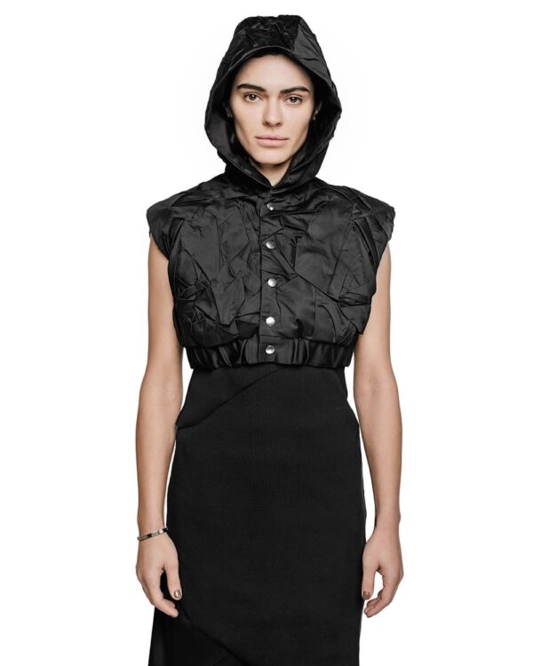 MINOAR - Hooded Crushed Crop Vest, Women's black cotton vest with Crushed texture - 1