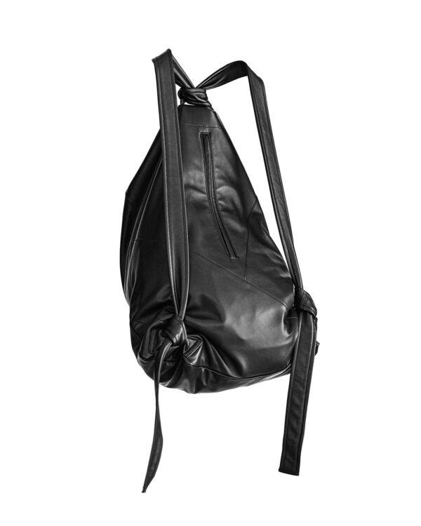 MINOAR - Leather Kutch Backpack Bag, Unisex black leather bag with steel hardware detail - 1