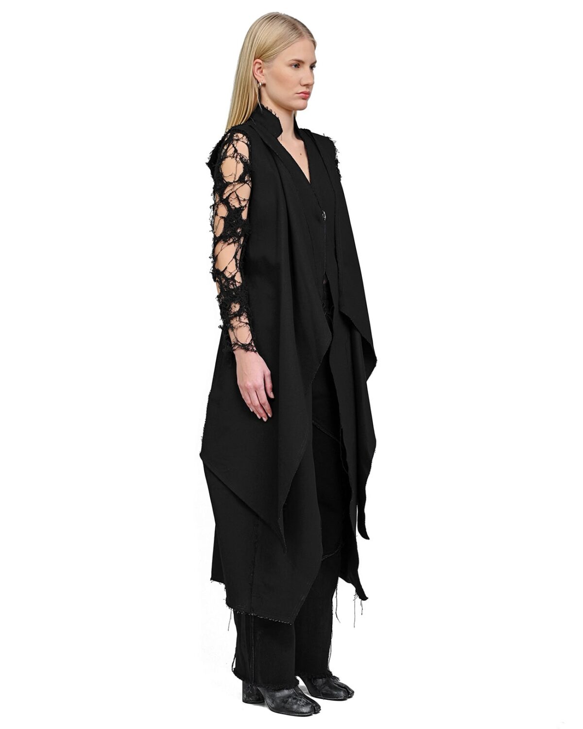 MINOAR - Hexa Long Layers Sleeveless Coat, Women's black cotton coat with raised collar - 3