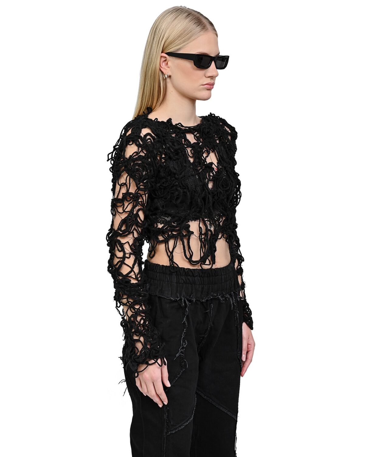 MINOAR - Fiber Bond Relativ Crop Sweater, Women's black wool sweater with Fiber-Bond texture - 3